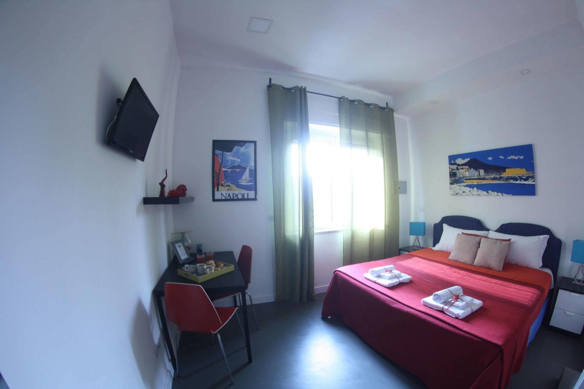 B&B Sirena Partenope Наполи Екстериор снимка