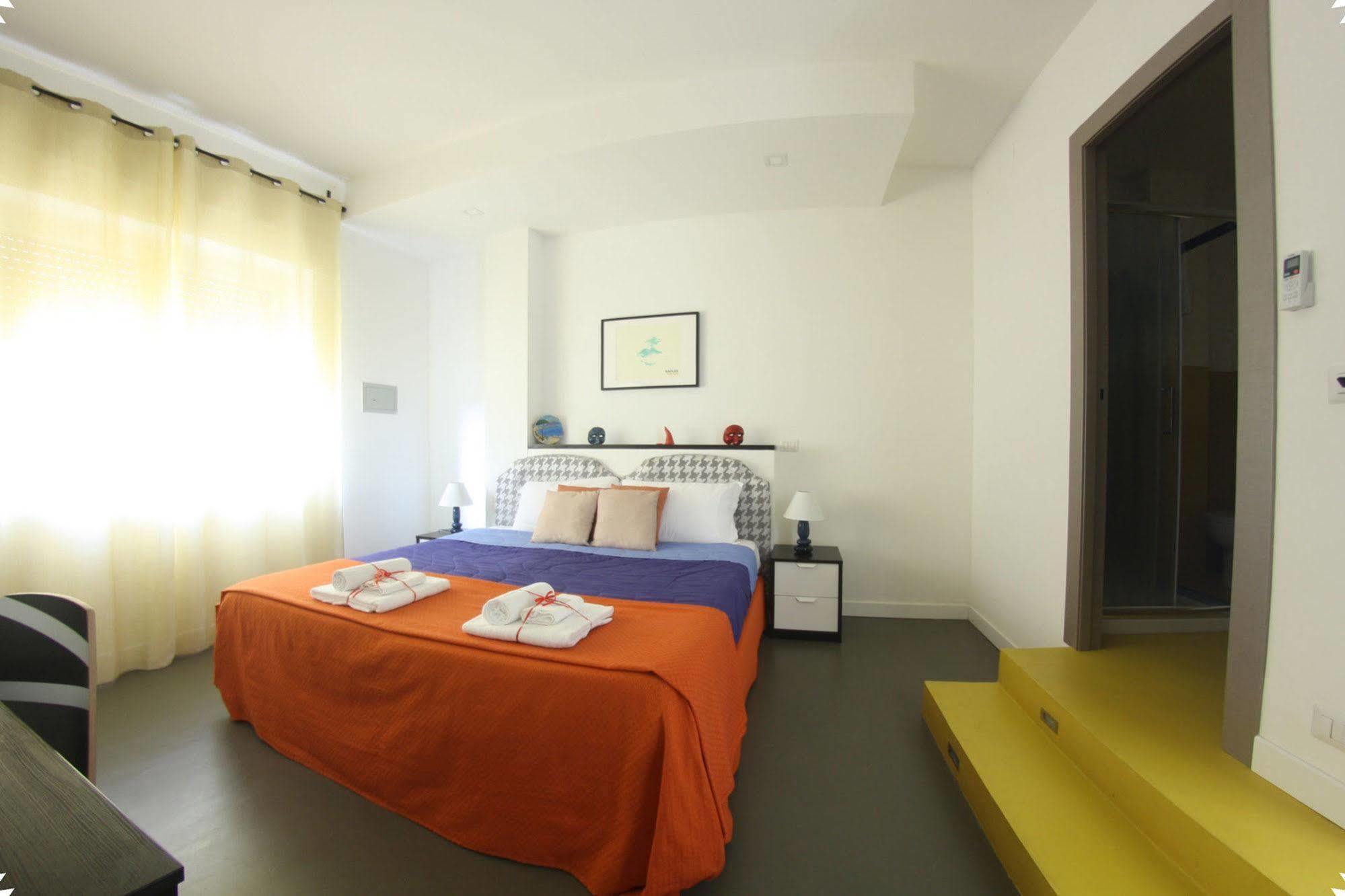 B&B Sirena Partenope Наполи Екстериор снимка